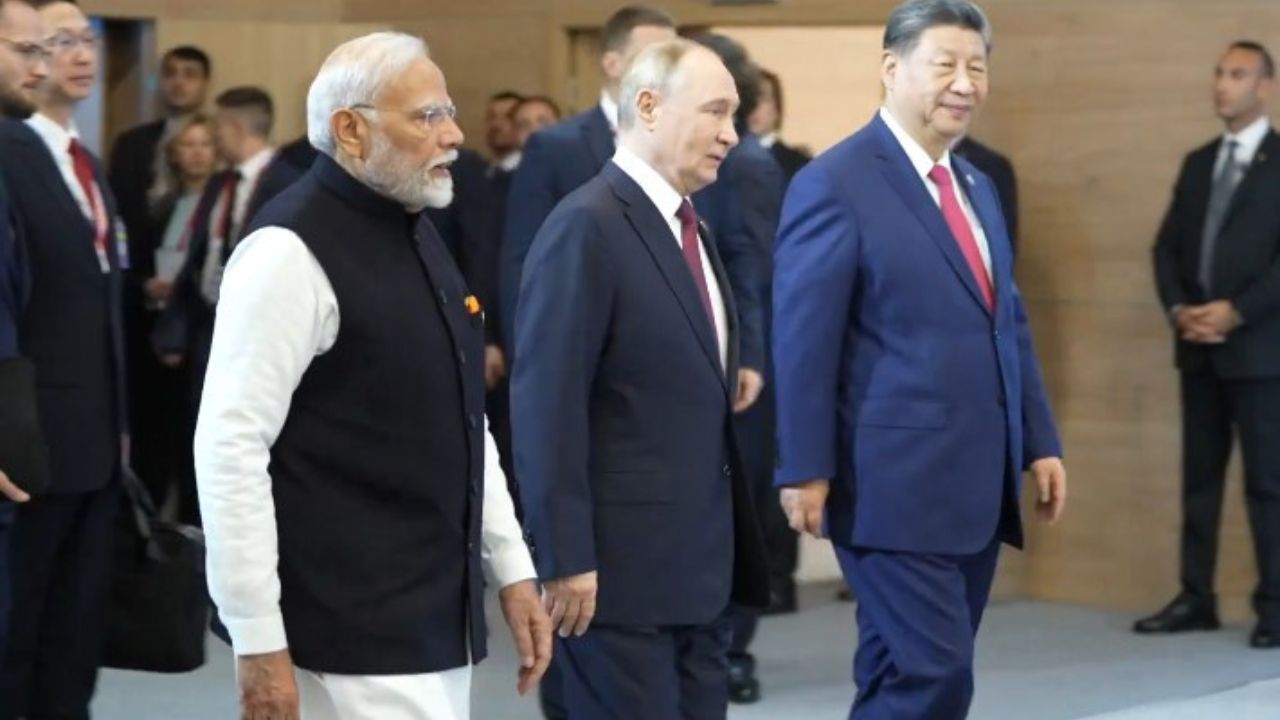 BRICS शिखर सम्मेलन के बाद PM मोदी दिल्ली लौटे, साझा किया वीडियो