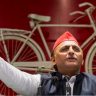 Akhilesh Yadav ने यूपी में किया बड़ा संगठनात्मक बदलाव! सभी जिला और विधानसभा प्रभारी हटाए, 2027 चुनाव की तैयारी जोरों पर