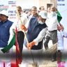 रायपुर से सीएम विष्णु देव साय ने पीएम मोदी के संकल्प को बढ़ाया आगे! झाड़ू लगाकर स्वच्छता का दिया संदेश
