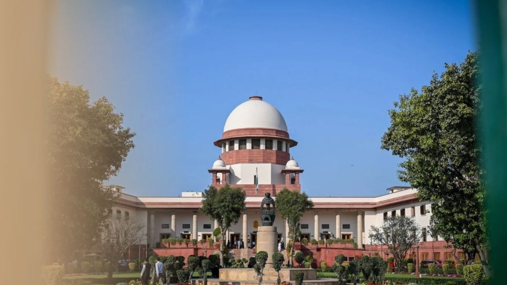 सुप्रीम कोर्ट ने फिरोजाबाद रामलीला रोक हटाई, हाईकोर्ट का फैसला पलटकर छात्रों की सुविधा के साथ समारोह जारी रखने का आदेश