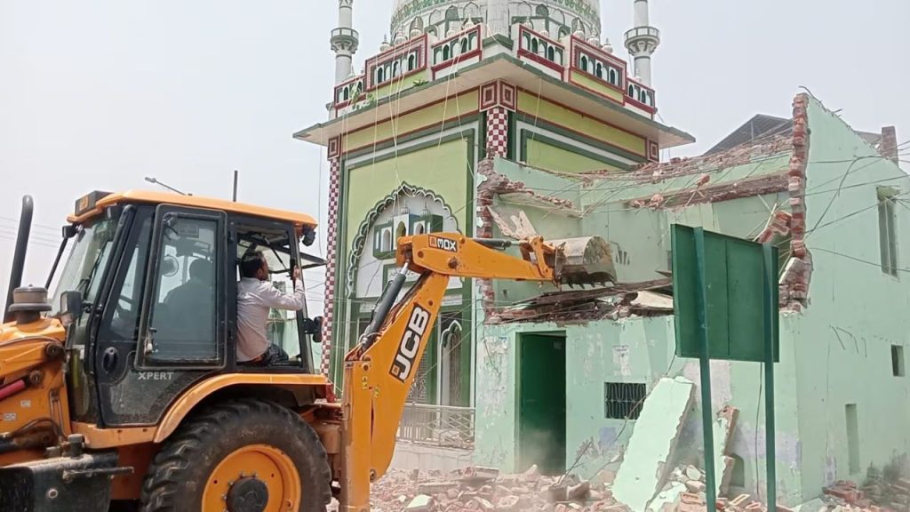 इलाहाबाद हाईकोर्ट ने संभल मस्जिद मामले में मस्जिद कमेटी की याचिका खारिज की, निचली अदालत में होगी सुनवाई